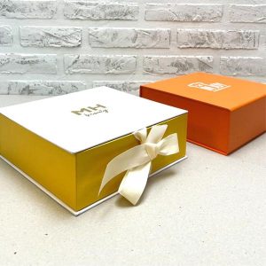 Подарочные коробки